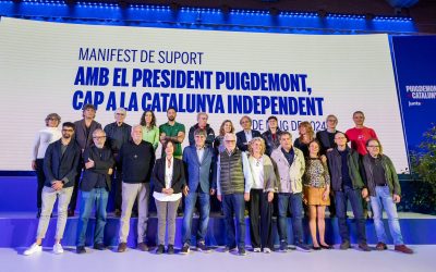 Els signants del manifest ‘Amb el president Puigdemont, cap a la Catalunya independent’ es desplacen fins a Argelers per donar suport al president